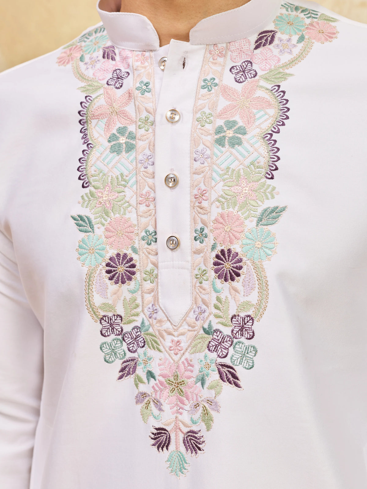 Classic White Thread Work Kurta Set For Festive Wear