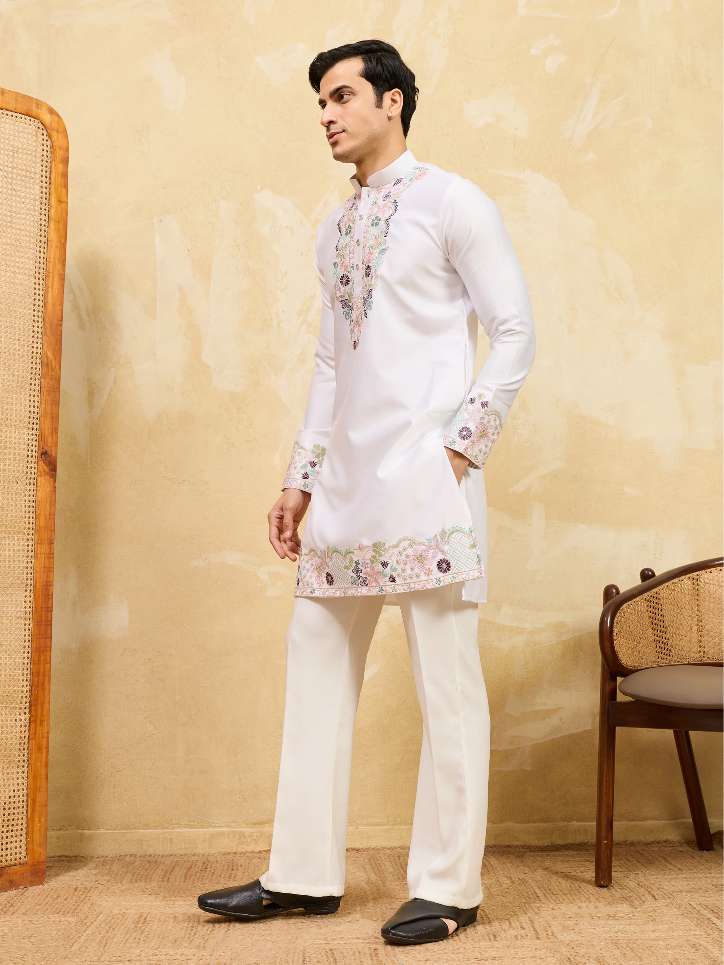 Classic White Thread Work Kurta Set For Festive Wear