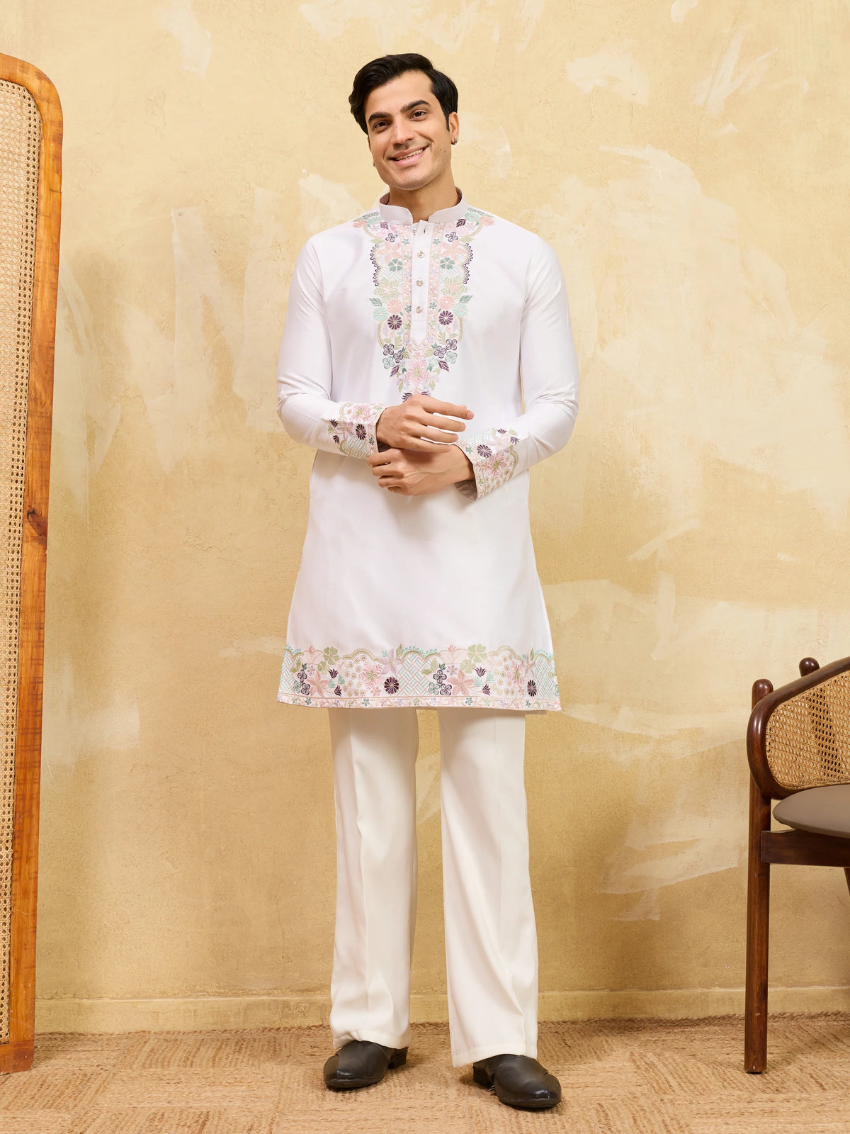 Classic White Thread Work Kurta Set For Festive Wear
